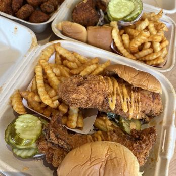 Dave's Hot Chicken - Chicken Shop Near Me - Carle Place, New York Dave's Hot Chicken - Chicken Shop Near Me - Carle Place, New York