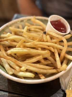 The Little Darlin' by null The Little Darlin' by null