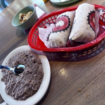 Carnitas Uruapan - Order of two Carnitas Tacos and a side of beans. - Tacos Near Me - Chicago, Illinois Carnitas Uruapan - Order of two Carnitas Tacos and a side of beans. - Tacos Near Me - Chicago, Illinois
