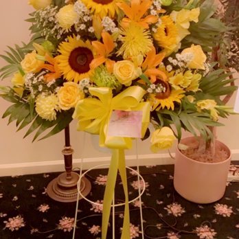 Blossom Heath Florists & Events - They put this together for me last Minute - Florists Near Me - Oceanside, New York
