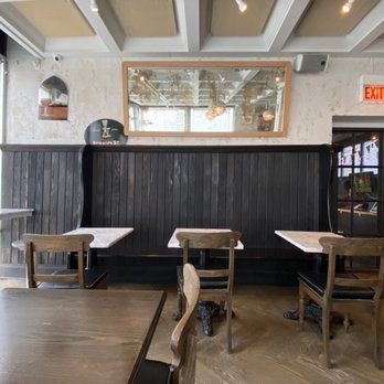 Pleasant House Pub - British Near Me - Chicago, Illinois Pleasant House Pub - British Near Me - Chicago, Illinois