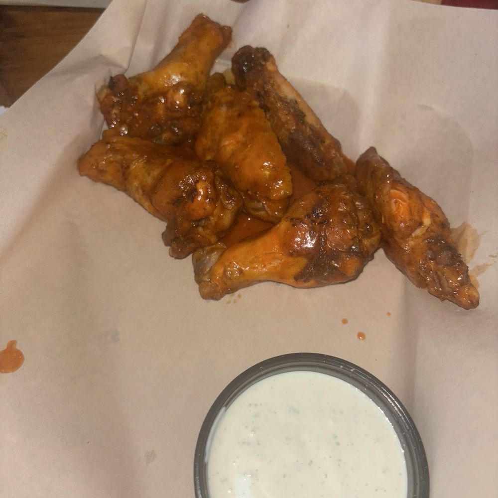 Johnny Ringo's Tavern - American Near Me - Chattanooga, Tennessee