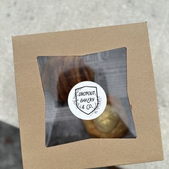 Dropout Bakery & Co - Treats - Custom Cakes Near Me - Mobile, Alabama