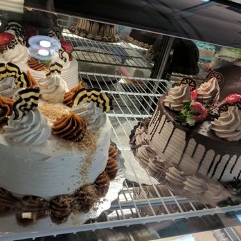 Miramar Bakery - Decadent cakes - Bakeries Near Me - Hollywood, Florida