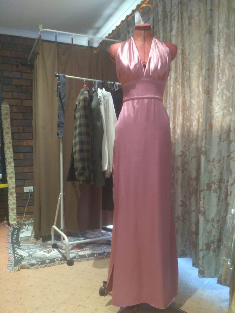 KIM’S CLOTHING ALTERATION 53 Thornburgh St., Oxley Queensland