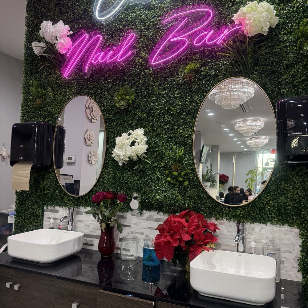 Wash hands! Wash hands!