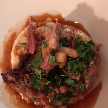 L'Escudella - Lamb shank cooked 7 hrs, very tender, on top of hummus. - Bistros Near Me - Paris, 75