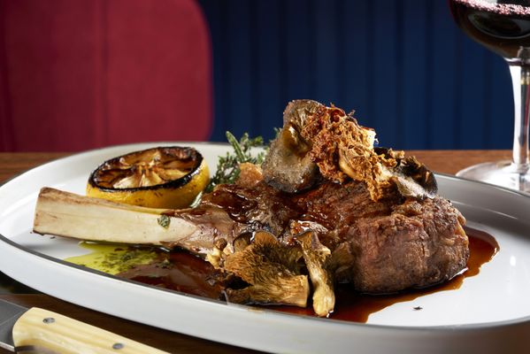 Knife Italian Steak by null