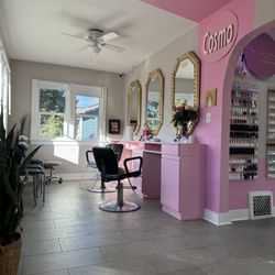 Nail Transformers - Waiting area view