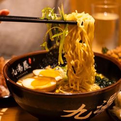 Kyuramen - Downtown Chicago - (1) Tonkotsu Shouyu Ramen - IG: @thebaoeats