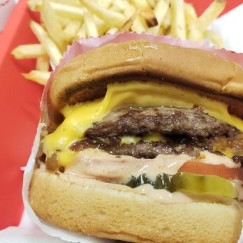 In-N-Out Burger - Burgers Near Me - Temecula, California