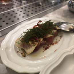 Tuna crudo Tuna crudo