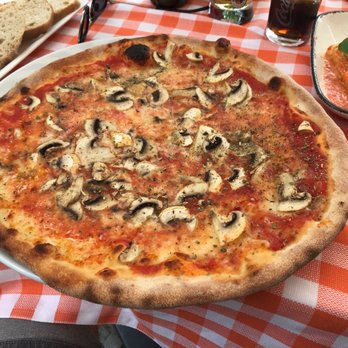 Pizzeria No. 1 - Pizza Funghi - Pizza Near Me - Berlin, BE