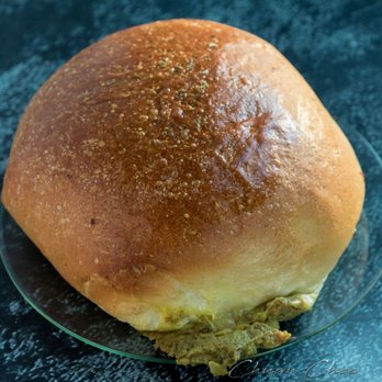 Kin-Kin Bakery and Bubble Tea - Curry Beef bun (any 6 for $8.50) - Coffee & Tea Near Me - Toronto, Ontario Kin-Kin Bakery and Bubble Tea - Curry Beef bun (any 6 for $8.50) - Coffee & Tea Near Me - Toronto, Ontario