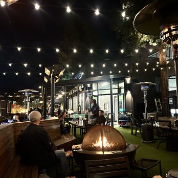 Headlands Brewing - Nice scenery - Beer Gardens Near Me - Walnut Creek, California Headlands Brewing - Nice scenery - Beer Gardens Near Me - Walnut Creek, California