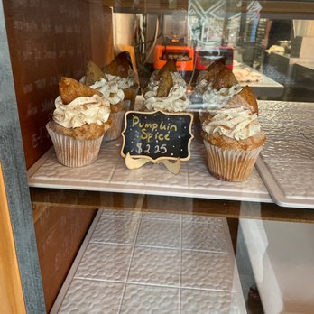 Half Moon Bakery - Fantastic Cupcakes! - Bakeries Near Me - Cleveland, Ohio