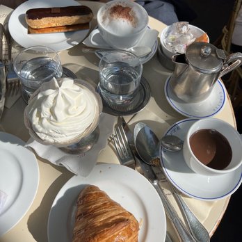 Carette - Cappuccino, hot chocolate, croissant - Tea Rooms Near Me - Paris, 75 Carette - Cappuccino, hot chocolate, croissant - Tea Rooms Near Me - Paris, 75