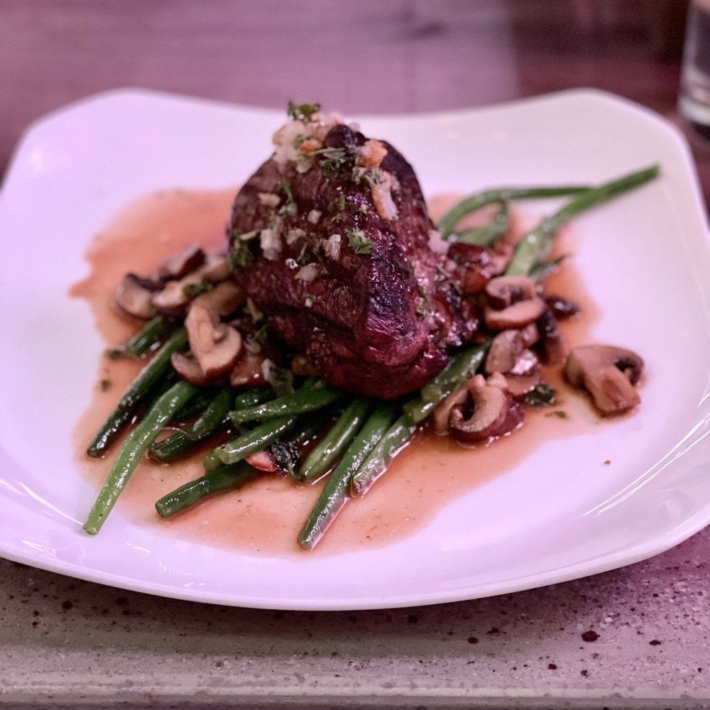 Public Wine Bar - Filet minion - Wine Bars Near Me - Norwalk, Connecticut