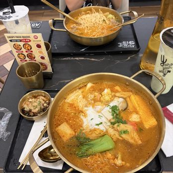 Big Way Hot Pot - #6 Tom Yum Broth with Coconut Milk - Asian Fusion Near Me - Monterey Park, California
