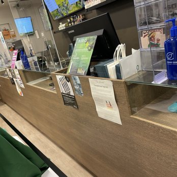 EZ Gifting DC - Inside ordering window - Cannabis Clinics Near Me - Washington, DC, District of Columbia