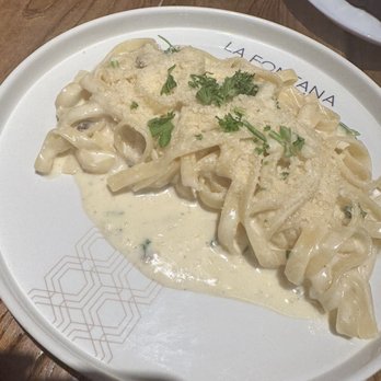 Doral Steakhouse - Alfredo pasta - Steakhouses Near Me - Miami, Florida Doral Steakhouse - Alfredo pasta - Steakhouses Near Me - Miami, Florida