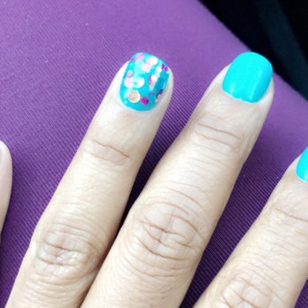 Vida Nail Spa - Dip powder by Jenny - Nail Salons Near Me - Oakley, California