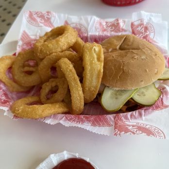 Steak ’n Shake - Eddie Z here again.Double steak burger with extra pickles and onions - Burgers Near Me - Mooresville, North Carolina Steak ’n Shake - Eddie Z here again.Double steak burger with extra pickles and onions - Burgers Near Me - Mooresville, North Carolina