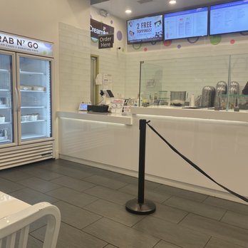 Creamistry - Inside - Ice Cream & Frozen Yogurt Near Me - Newnan, Georgia