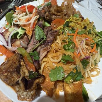 Basil & Co - There's like 6 different dishes on here and I'd eat it all again. (Family style) - Thai Near Me - Diamond Bar, California