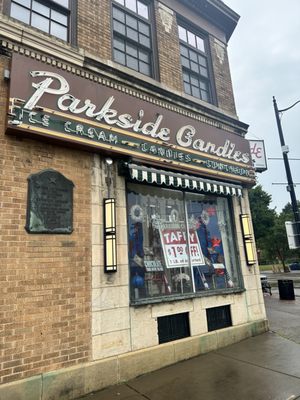 Parkside Candy by null