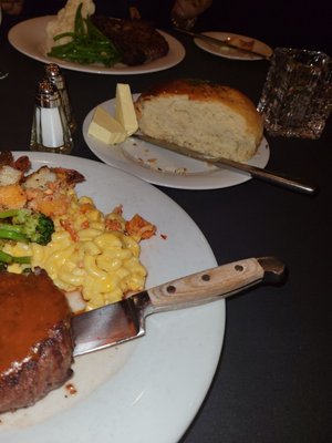 Dakotas Steaks - Seafood - Chops by null