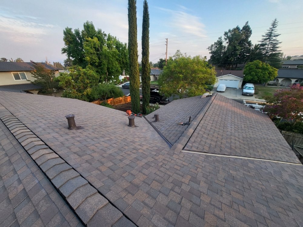 Slide of GTE Construction & Roofing 