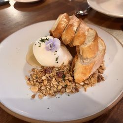 Chico Hot Springs Resort & Day Spa - Burrata