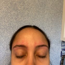 Aspire Threading Salon - Suman did a terrible job - both very thin but then made my left eyebrow even thinner than my right eyebrow.