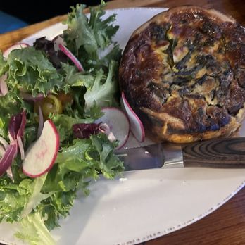 Ubuntu Cafe - Kale and mushroom quiche - Cafes Near Me - Long Beach, California