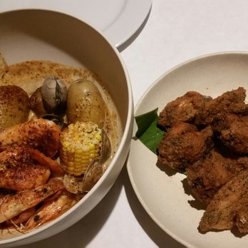 Karai Crab - Split the bowl - Seafood Near Me - Honolulu, Hawaii Karai Crab - Split the bowl - Seafood Near Me - Honolulu, Hawaii