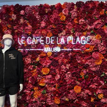 Le Cafe De La Plage - Coffee & Tea Near Me - Malibu, California Le Cafe De La Plage - Coffee & Tea Near Me - Malibu, California