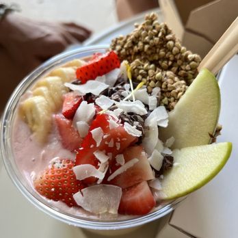 Linden Organic - Black Forrest bowl - Juice Bars & Smoothies Near Me - Gilbert, Arizona Linden Organic - Black Forrest bowl - Juice Bars & Smoothies Near Me - Gilbert, Arizona