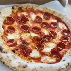 Mike’s pizzeria