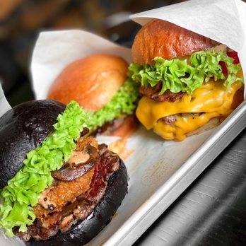 Mítica - Especial Noviembre y Míticas - Burgers Near Me - Mérida, YUC Mítica - Especial Noviembre y Míticas - Burgers Near Me - Mérida, YUC