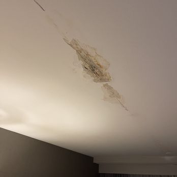 DoubleTree by Hilton Davenport - Hotel room roof with water damage and significant mold. Awesome! - Hotels Near Me - Davenport, Iowa DoubleTree by Hilton Davenport - Hotel room roof with water damage and significant mold. Awesome! - Hotels Near Me - Davenport, Iowa