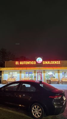 Sinaloense Pollo Asados by null