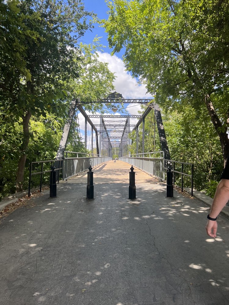 FAUST STREET BRIDGE 72 Photos & 13 Reviews 554 E Faust St, New