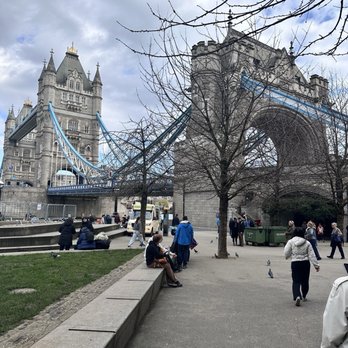 Tower Bridge - Landmarks & Historical Buildings Near Me - London, XGL Tower Bridge - Landmarks & Historical Buildings Near Me - London, XGL