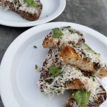 Ellie's - Dreamy garlic bread - Italian Near Me - Long Beach, California