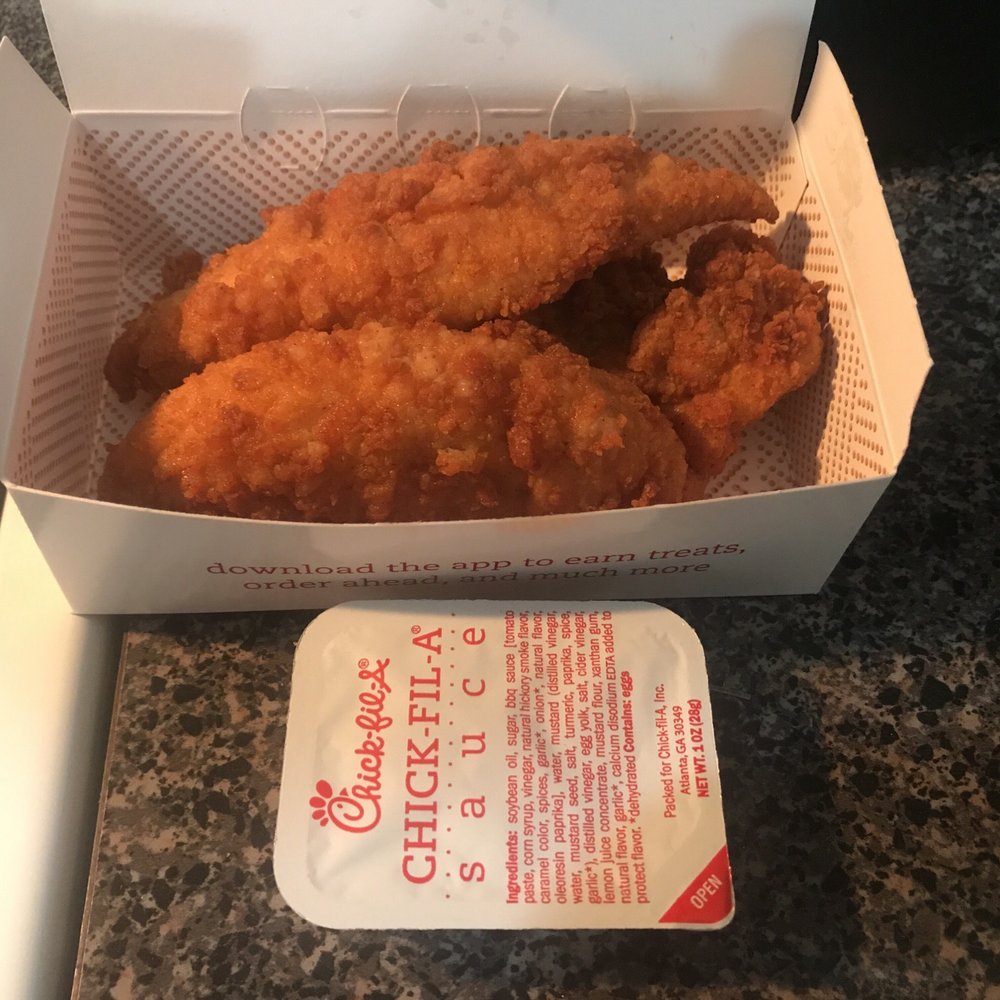 Chick-fil-A - 3 Strips - Fast Food Near Me - Doral, Florida