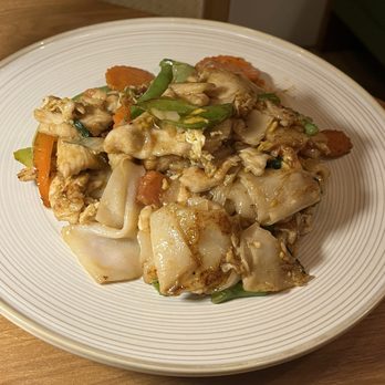 Thai's Thumbz - Drunken noodles (we chose chicken) - Thai Near Me - Sugar Land, Texas