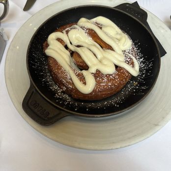 Tellers An American Chophouse - Cinnamon roll - Steakhouses Near Me - Islip, New York