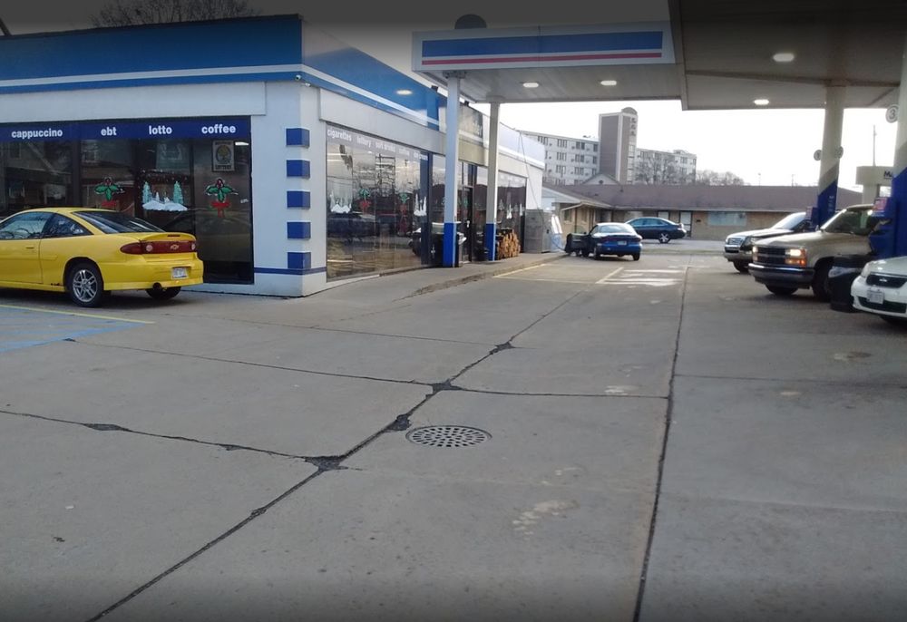 MARATHON GAS STATION Updated October 2024 919 W Elm Ave, Monroe