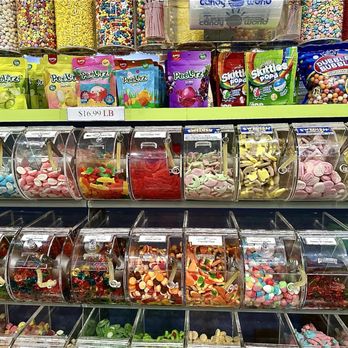 Candy World - So, many choices. But, my granddaughter knew just what she wanted. - Candy Stores Near Me - Bethesda, Maryland